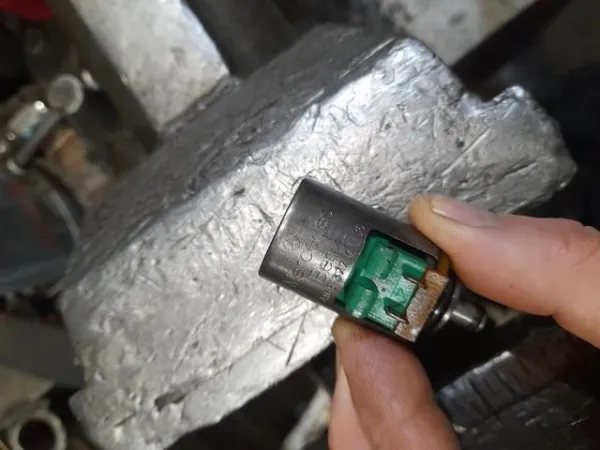 Соленоид переключения на Mercedes A  W168