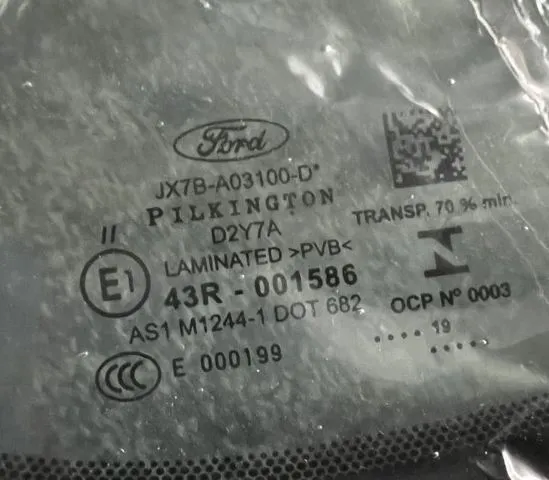 Лобовое стекло 2288043 Ford