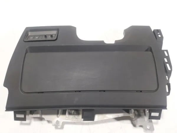 Подушка безопасности защиты коленей LR026034 Land Rover