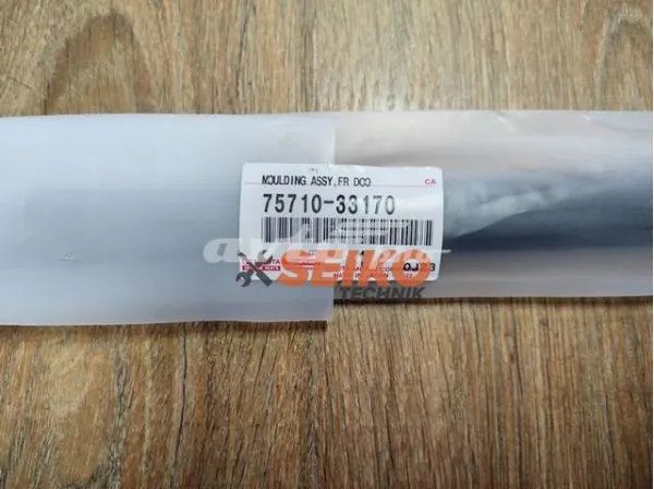 7571033170 Toyota Молдинги дверей к-кт