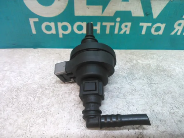 Клапан адсорбера 2580119A Renault (RVI)