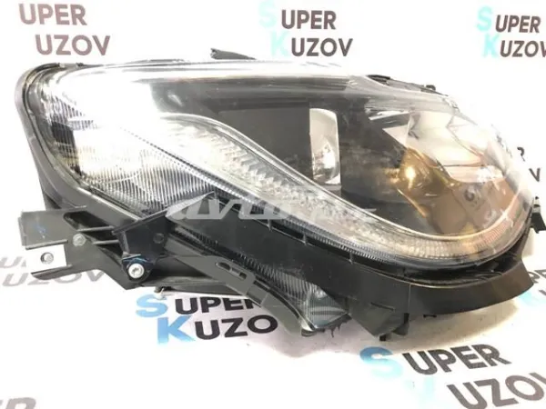 Правая фара 68228948AE Chrysler