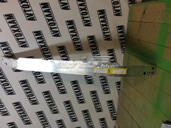 Усилитель переднего бампера 51117378727 BMW