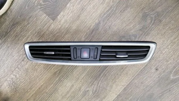  68750HV50B Nissan/Infiniti