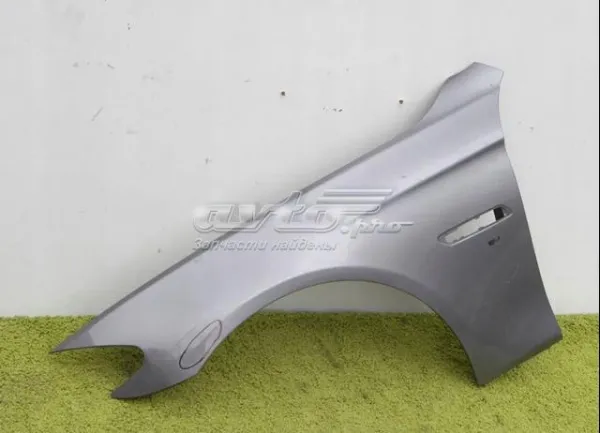 Крыло переднее правое 41357207202 BMW