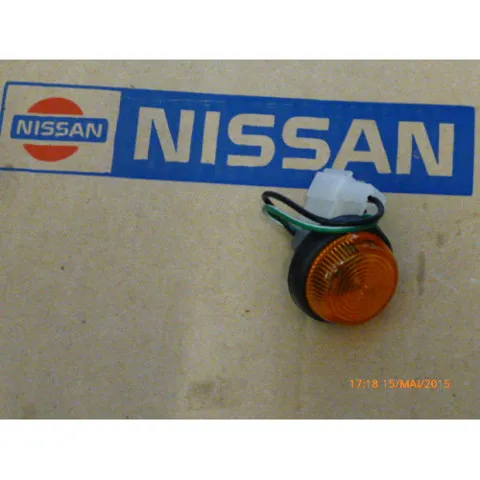 Повторитель поворота Nissan Sunny I