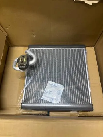 Испаритель кондиционера 8850178050 Toyota