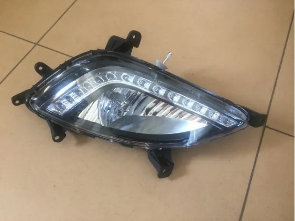 Фара противотуманная левая 922021J500 Hyundai/Kia