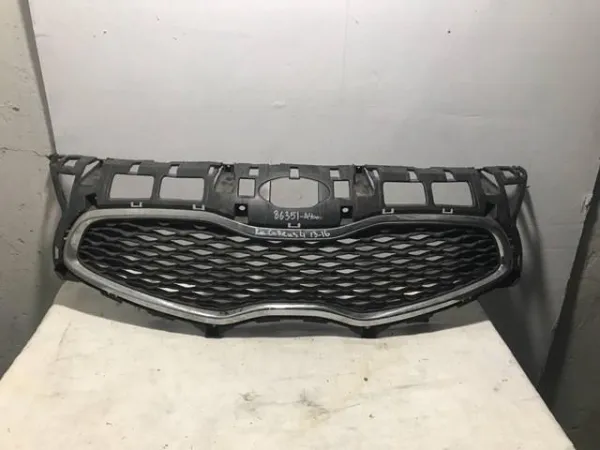 Решетка радиатора 86351A4000 Hyundai/Kia