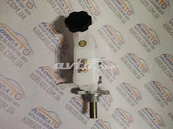 Главный тормозной цилиндр 585102T100 Mando