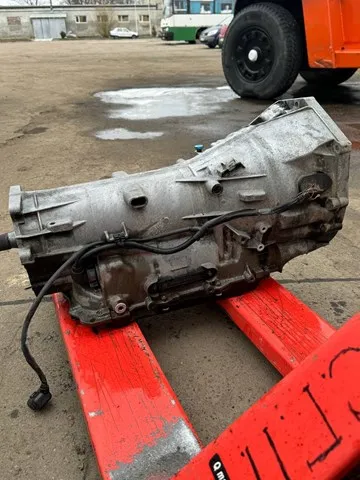  24008609703 BMW