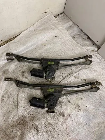 Мотор дворников Volvo 460 L