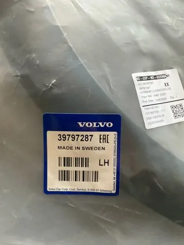 Расширитель (накладка) арки переднего крыла левый 39797287 Volvo