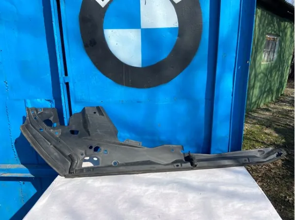 Купить 51767418197 BMW Уплотнитель крыла