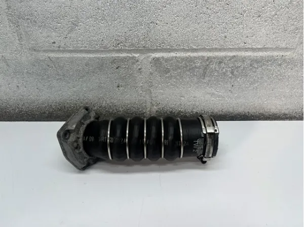 Патрубок дроссельной заслонки 98108468 General Motors
