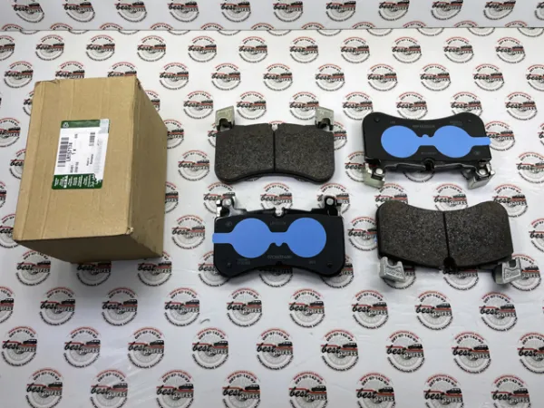 Передние тормозные колодки LR157174 Land Rover