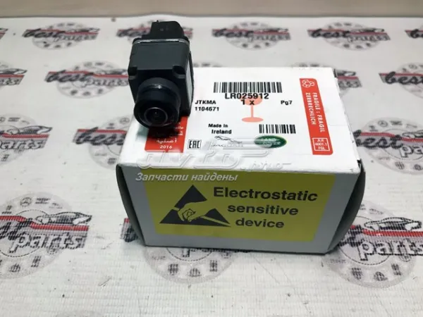 Камера заднего вида LR025912 Land Rover