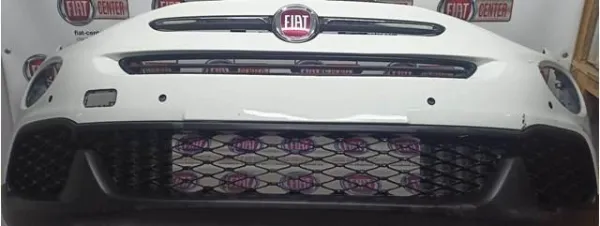 Передний бампер 52102556 Fiat/Alfa/Lancia