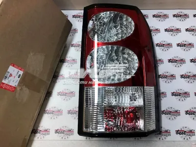 Фонарь задний правый LAND ROVER LR036163