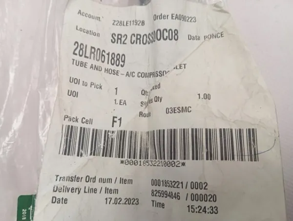 Шланг кондиционера, от испарителя к компрессору LR061889 Land Rover