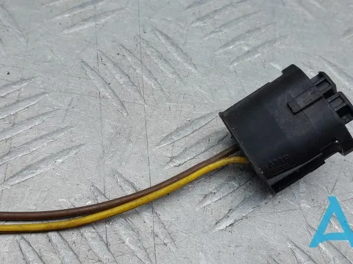  1355668 BMW