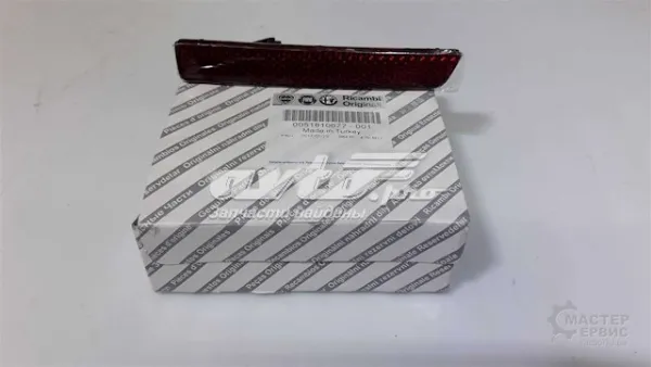 Правый катафот заднего бампера 51810677 Fiat/Alfa/Lancia