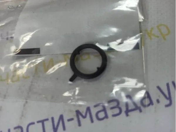 Прокладка передней крышки двигателя PYFA10673 Mazda