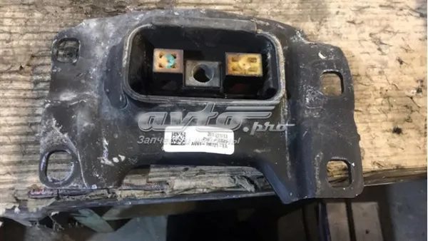  AV617M121EA Ford