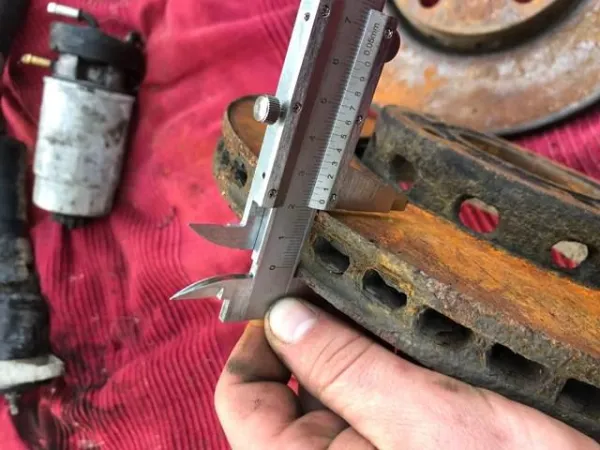 Передние тормозные диски JZW615301B VAG