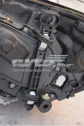 Правая фара 31383065 Volvo