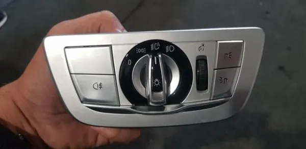  61319472977 BMW