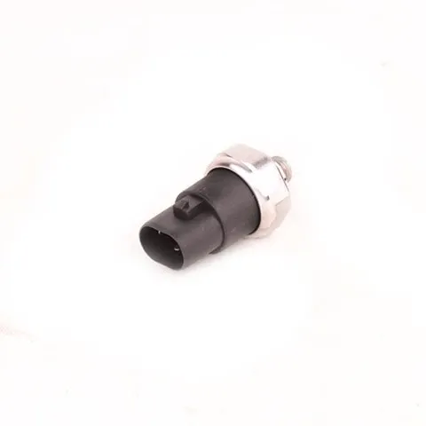 Датчик давления кондиционера 101800271403 Geely