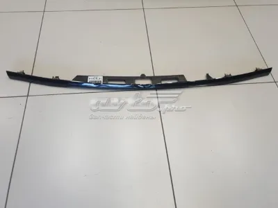 Молдинг двери задней (багажной 3/5-й) LAND ROVER LR048899
