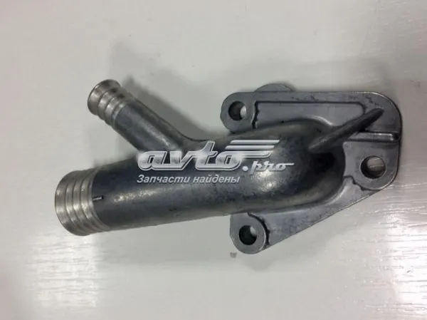 Фланец системы охлаждения 11531715138 BMW