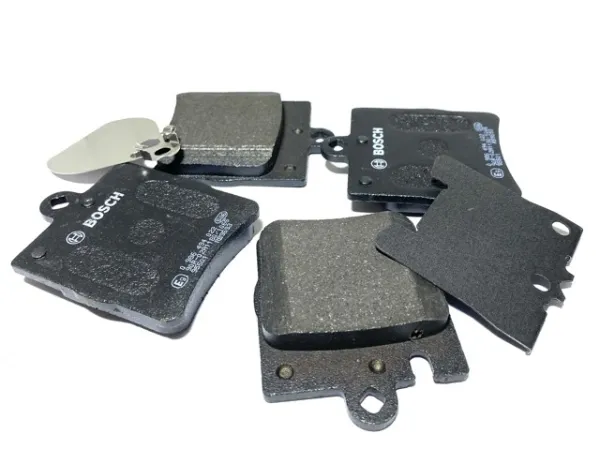 Задние тормозные колодки 986494022 Bosch
