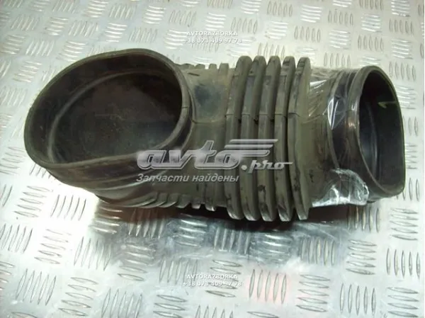 Впускной патрубок воздушного фильтра A9705280182 Mercedes
