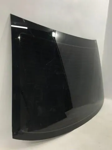 Заднее стекло Audi A8 D3