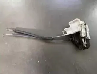 Замок водительской двери 813103K050 Hyundai/Kia