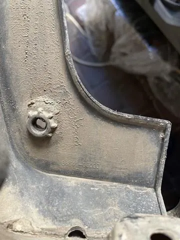 Брызговик задний левый 86841D3000 Hyundai/Kia