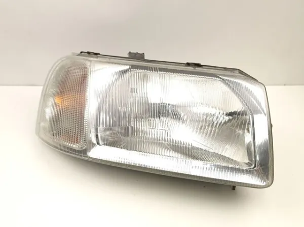 Правая фара XBC000300 Land Rover
