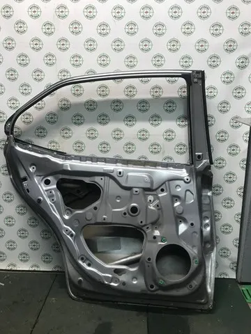 Дверь задняя левая 6700406301 Toyota