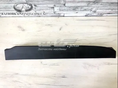 Молдинг двери задней правой NISSAN 828769NB0A