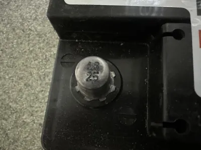 Авто акумулятор БМВ 70 А/г 12 В (61218720721)