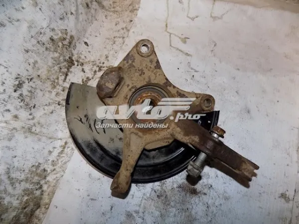 Цапфа передняя правая 8200881829 Renault (RVI)