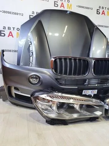 Передний бампер 51117378613 BMW