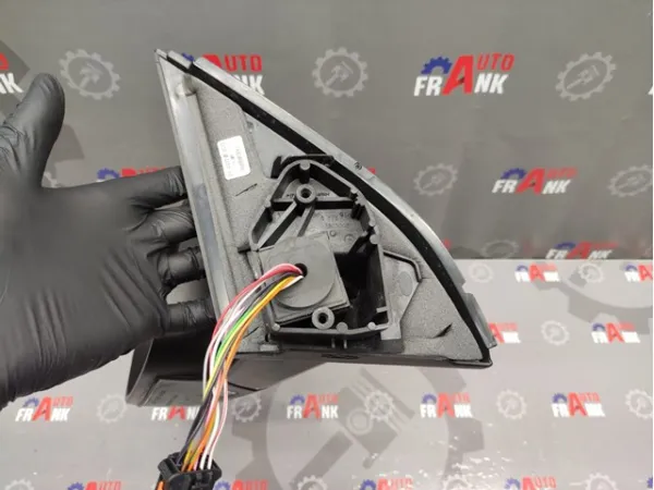 Левое боковое зеркало 98088638XT Peugeot/Citroen