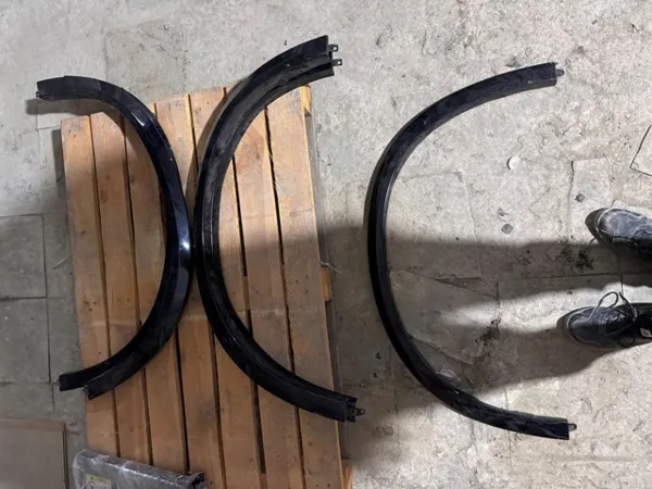 Расширитель (накладка) арки заднего крыла левый 51778099121 BMW