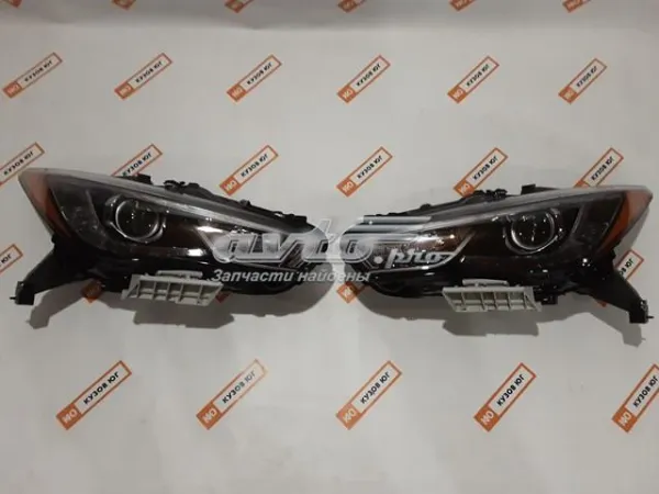 Правая фара 260109NF1B Nissan/Infiniti