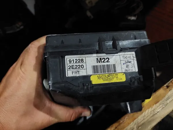  912282E220 Hyundai/Kia
