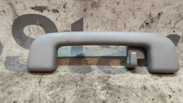  7461006081B0 Toyota